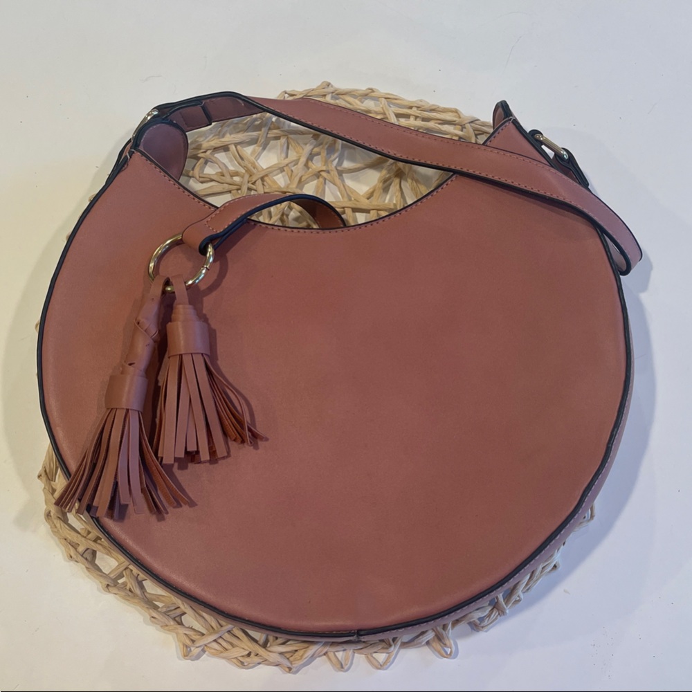 Elegant Mauve Tassel Shoulder Bag